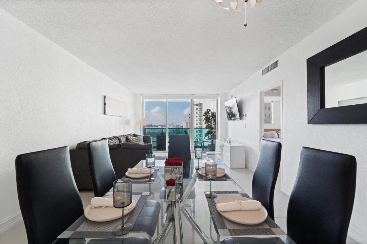 Luxury Beachfront Condo Private Beach Access, Pool & Game Room!!! Hollywood Eksteriør bilde