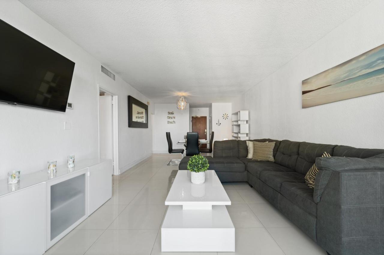 Luxury Beachfront Condo Private Beach Access, Pool & Game Room!!! Hollywood Eksteriør bilde