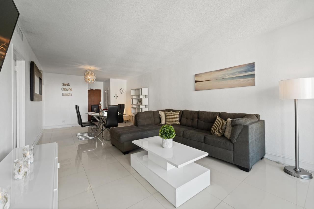 Luxury Beachfront Condo Private Beach Access, Pool & Game Room!!! Hollywood Eksteriør bilde