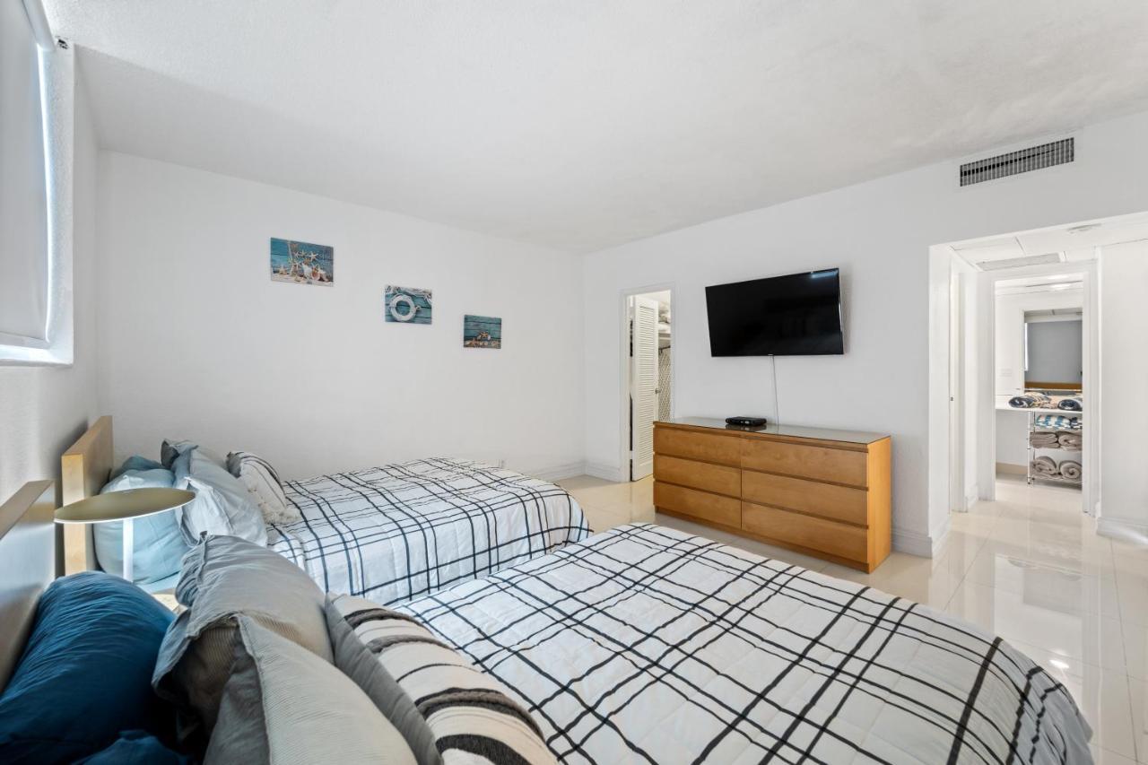 Luxury Beachfront Condo Private Beach Access, Pool & Game Room!!! Hollywood Eksteriør bilde