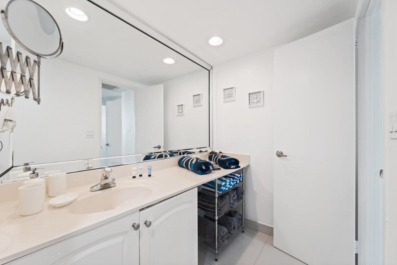 Luxury Beachfront Condo Private Beach Access, Pool & Game Room!!! Hollywood Eksteriør bilde