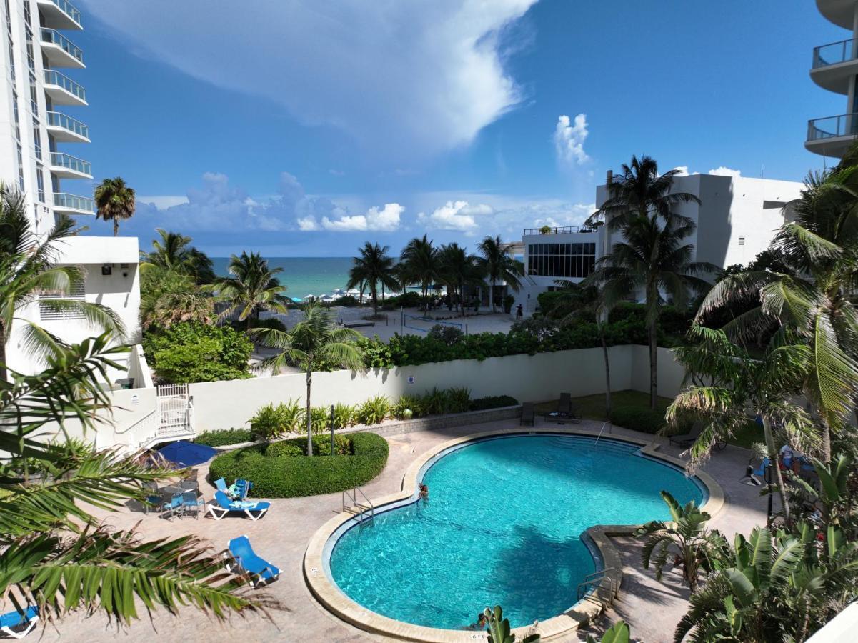 Luxury Beachfront Condo Private Beach Access, Pool & Game Room!!! Hollywood Eksteriør bilde