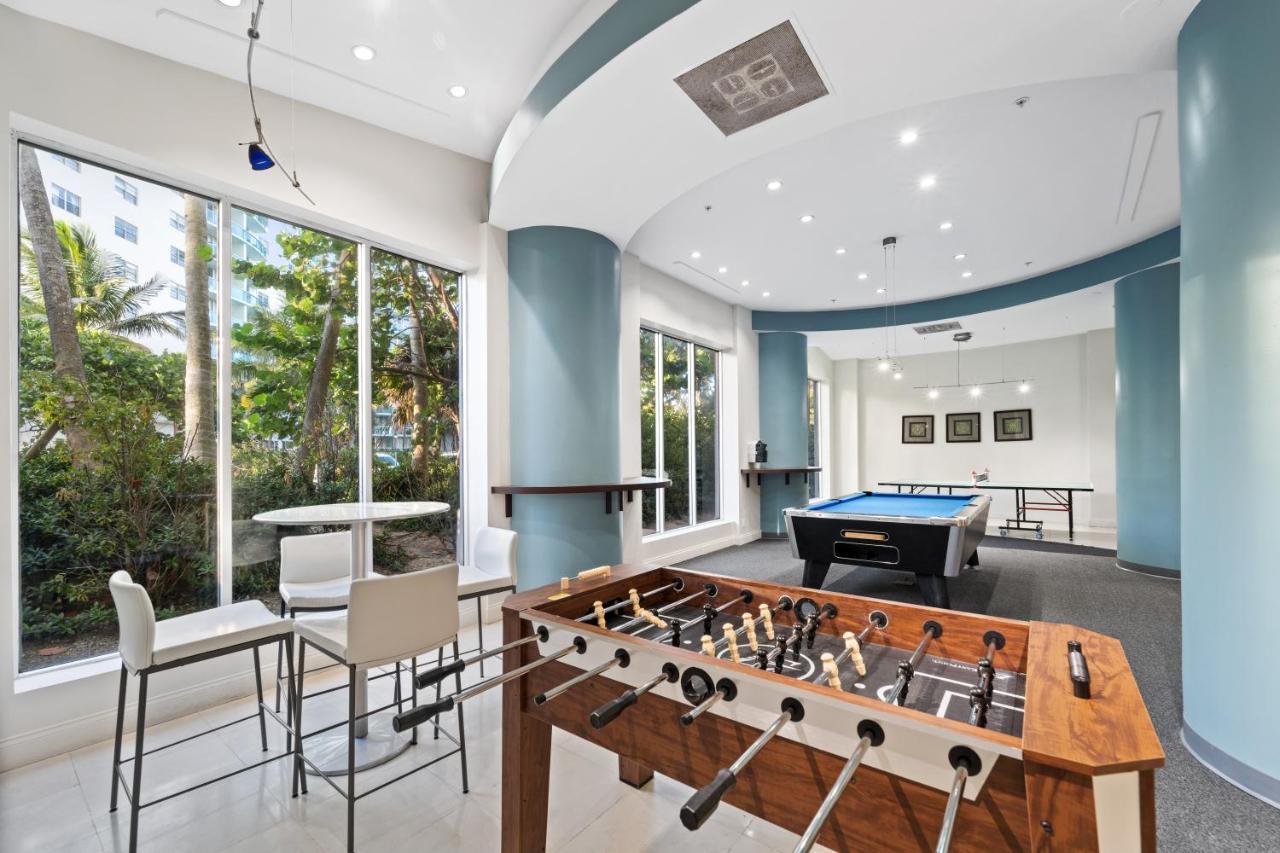 Luxury Beachfront Condo Private Beach Access, Pool & Game Room!!! Hollywood Eksteriør bilde